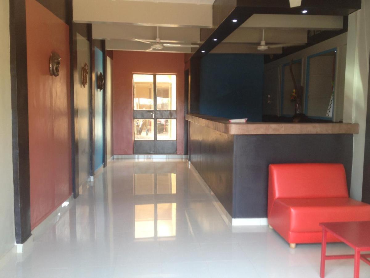 Hotel Kavana วากาดูกู ภายนอก รูปภาพ