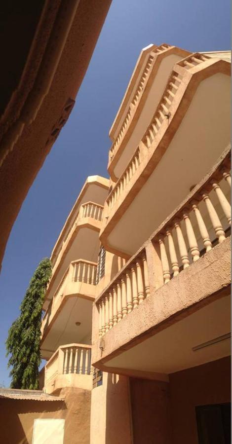 Hotel Kavana วากาดูกู ภายนอก รูปภาพ