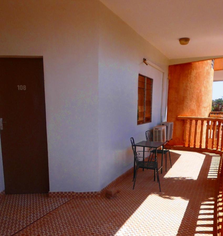 Hotel Kavana วากาดูกู ภายนอก รูปภาพ